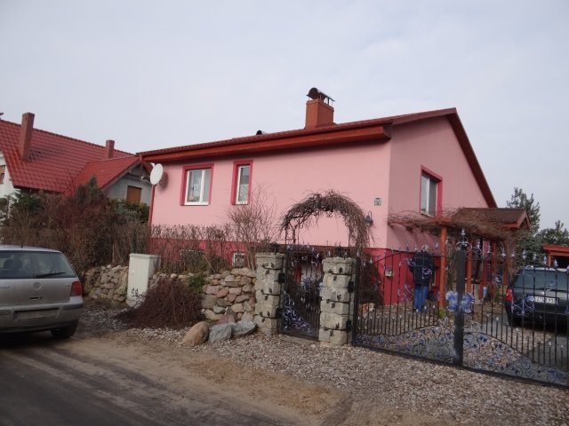 Dom w Dęborzycach, gm. Pniewy